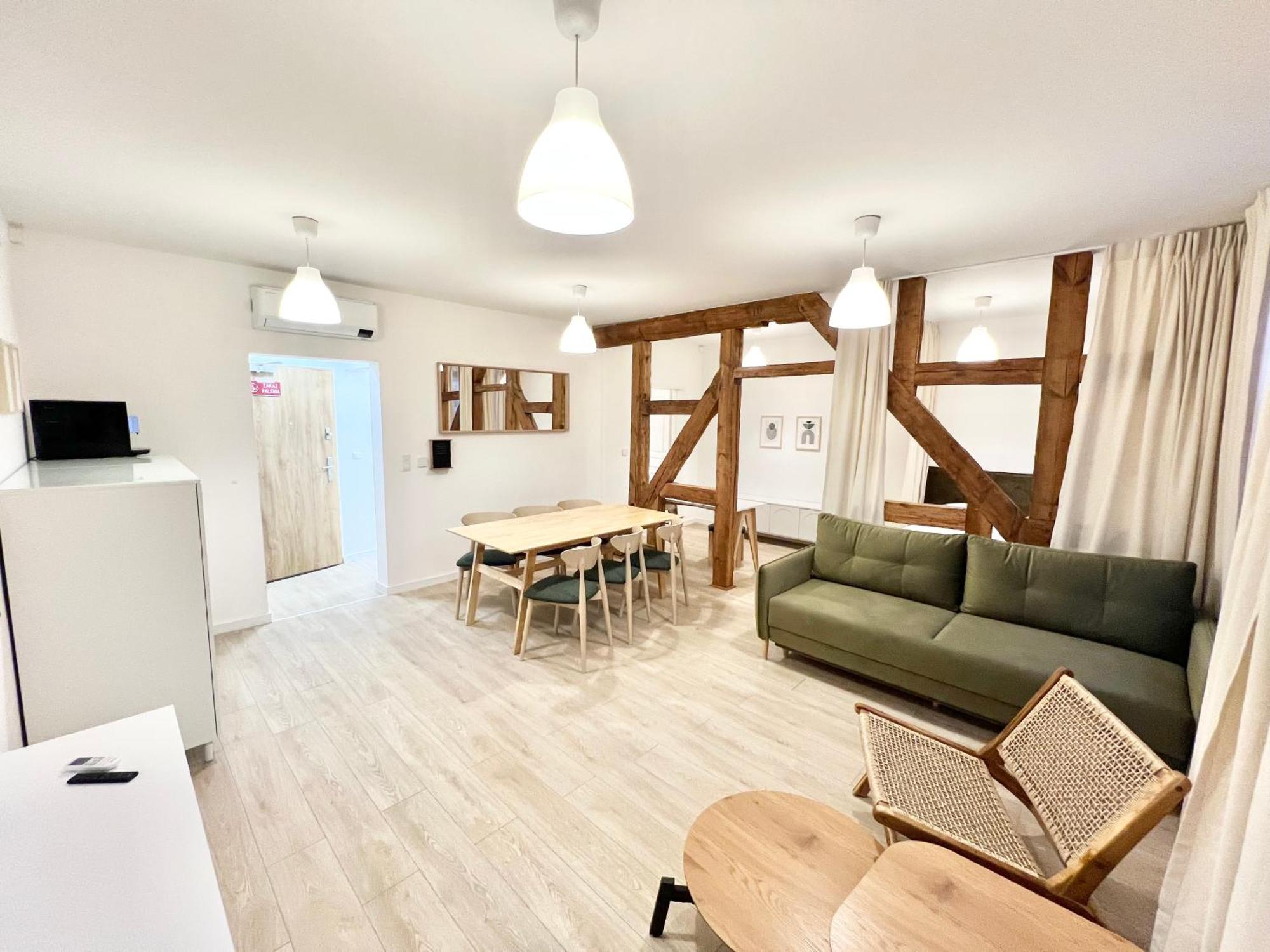 Apartment Teofila Magdzinskiego 5 *
